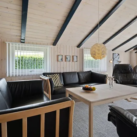 Inge - 300m From The Sea By Interhome הדרסלב