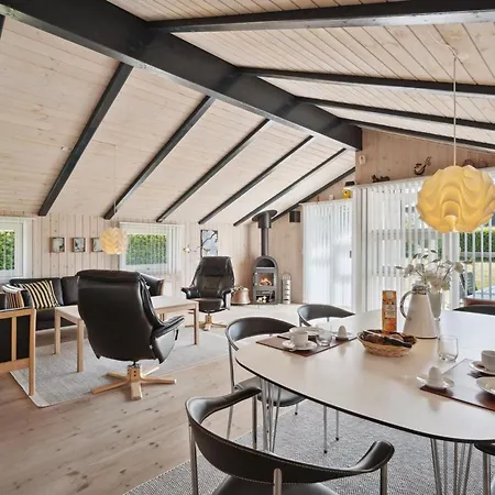 Inge - 300m From The Sea By Interhome