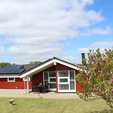 Inge - 300m From The Sea By Interhome